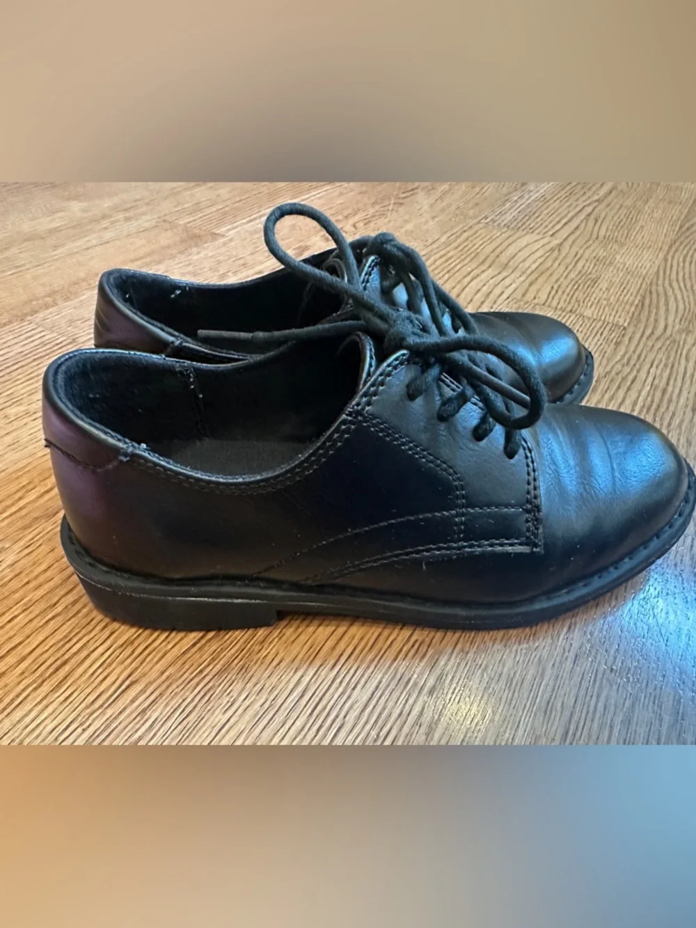 The Children’s Place Kids Black Dress Shoes w/ Shoelaces Size 3 Graduation/Party